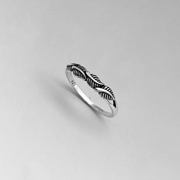 Sterling Silver Little Four Leaf Ring, Silver Rings, Tree of Life, Leaves, Trees - Picture 8 of 12